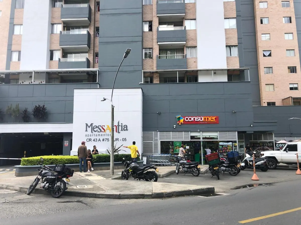 Apartamento Relajante, Amplio, Moderno E Iluminado, Sabaneta, Medellin , 3 Alcobas Apartment Sabaneta