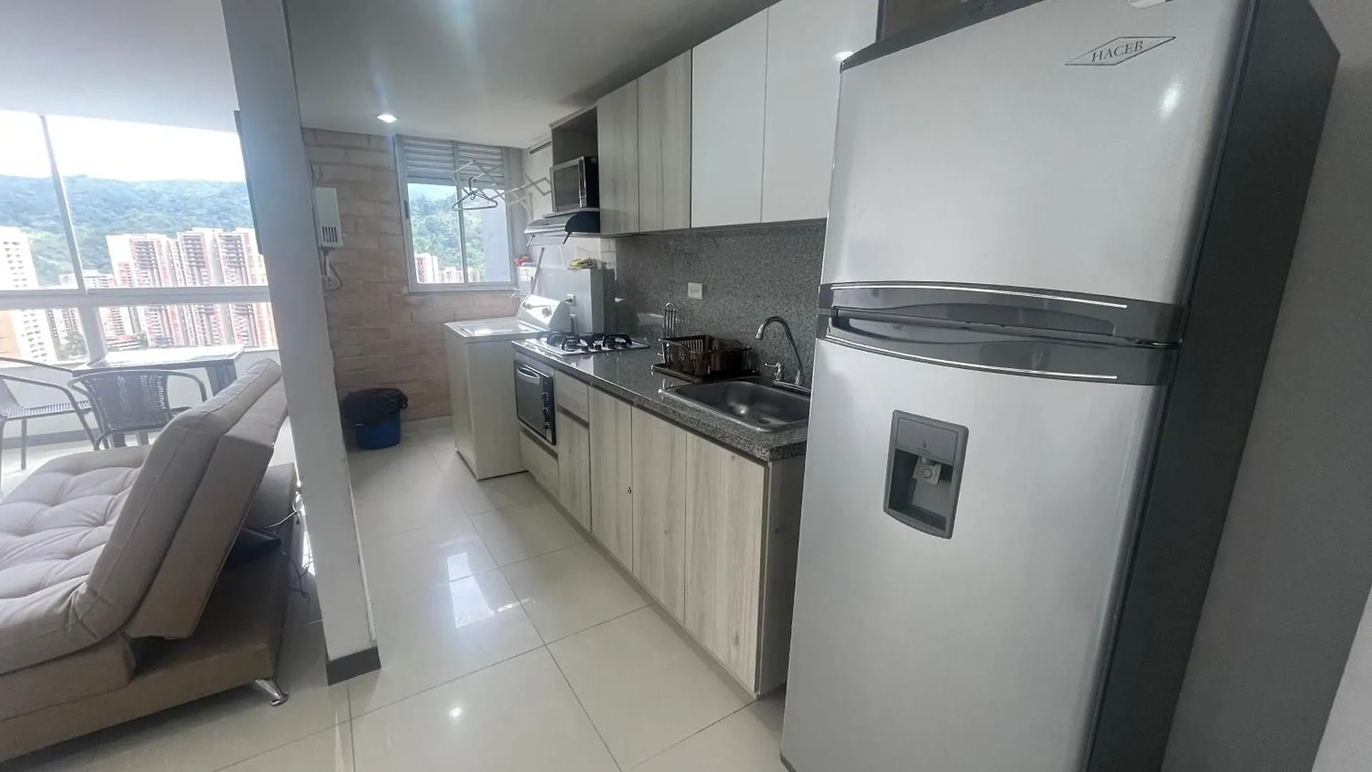 Apartamento Relajante, Amplio, Moderno E Iluminado, Sabaneta, Medellin , 3 Alcobas