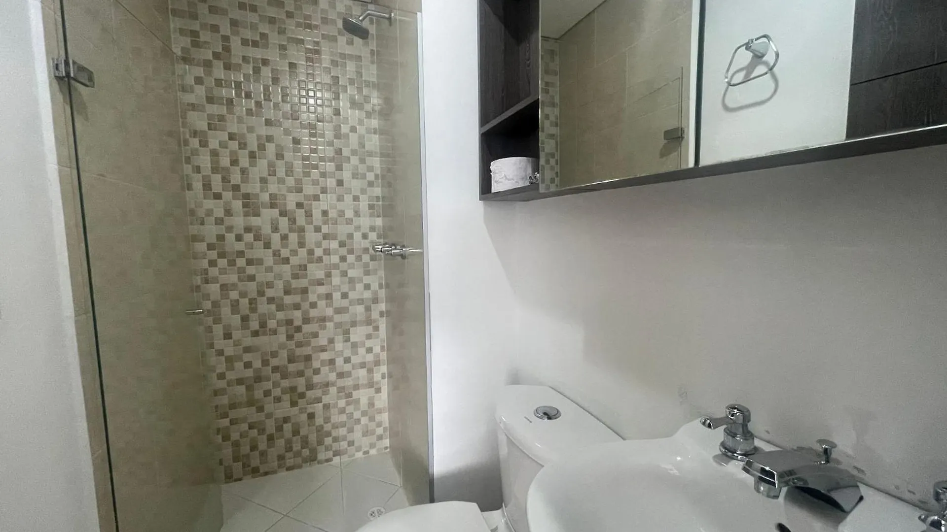 Apartamento Relajante, Amplio, Moderno E Iluminado, Sabaneta, Medellin , 3 Alcobas Sabaneta