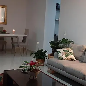 Habitación en casa particular Apartamento Compartido Con Anfitrión, Habitación Principal Con Baño Privado Y Vistas Preciosas De La Ciudad